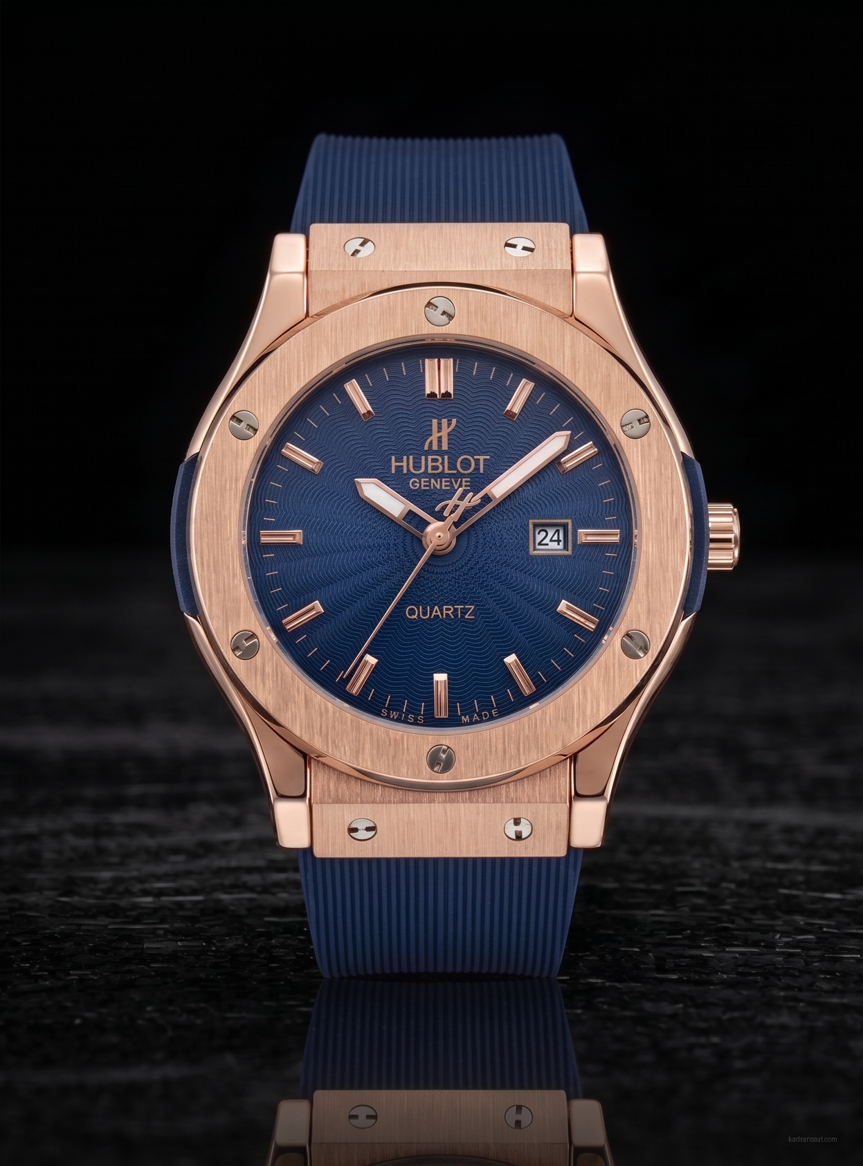 Büyük Kasa Rose Gold Kasa Lacivert Kadran Saat